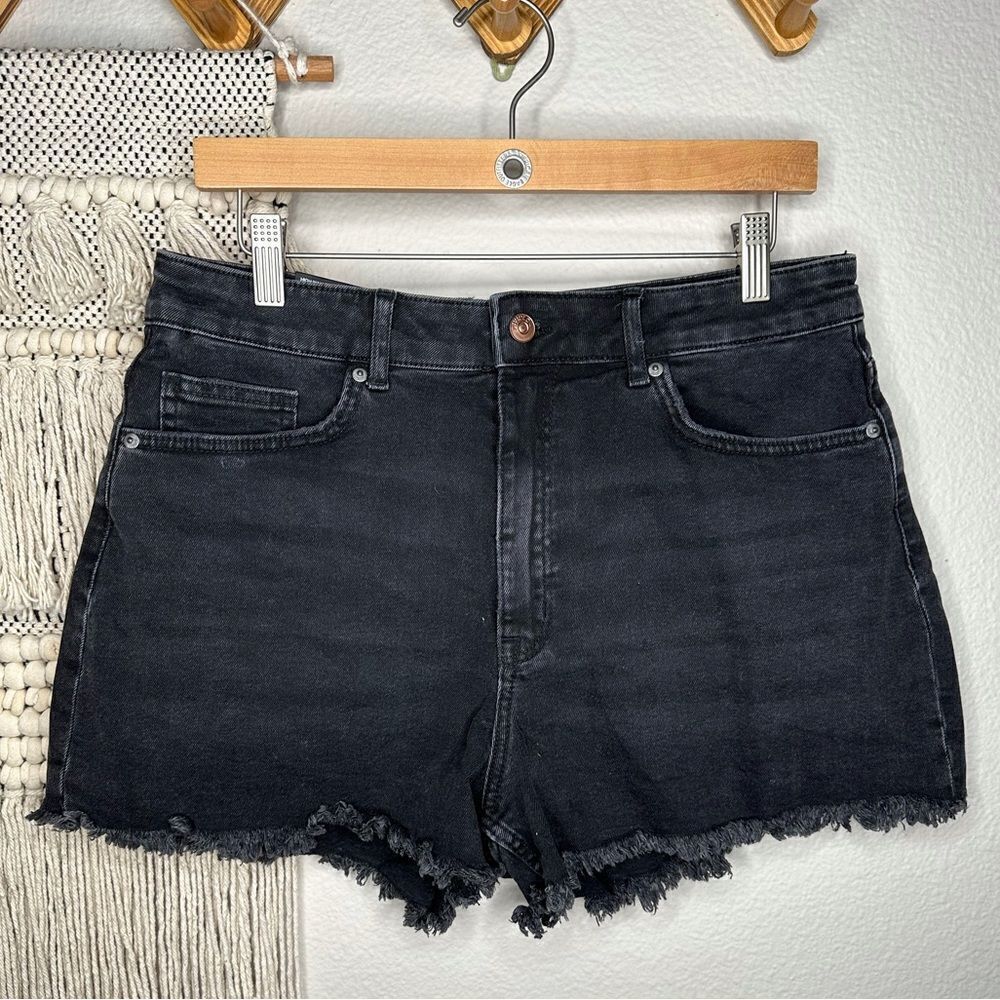 H&M Divided Black High Waisted Jean Shorts Size 10